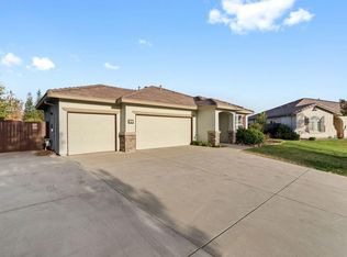 13 Pebble Beach Ct, Ione, CA 95640