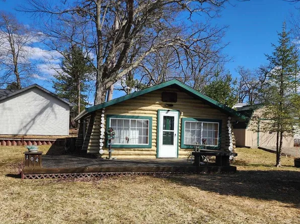 104 7th St, Prudenville, MI 48651