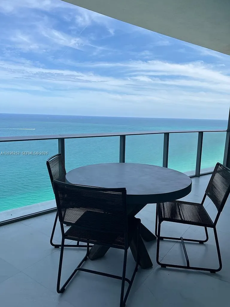 Ritz Carlton Residences — Photo 1