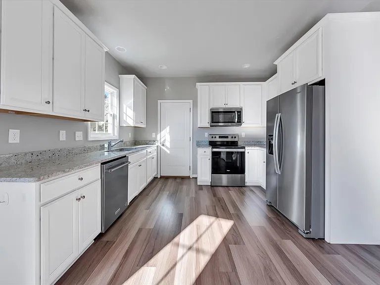 175 Bishops Gate Rd NW — Photo 7
