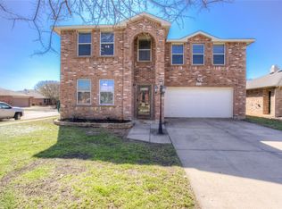 1736 Rialto Way, Justin, TX 76247
