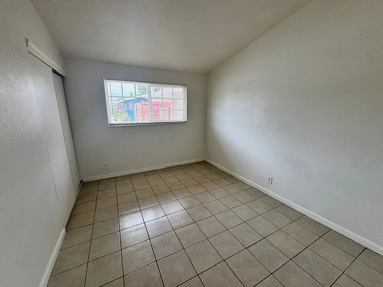 44733 Foxton Ave — Photo 7