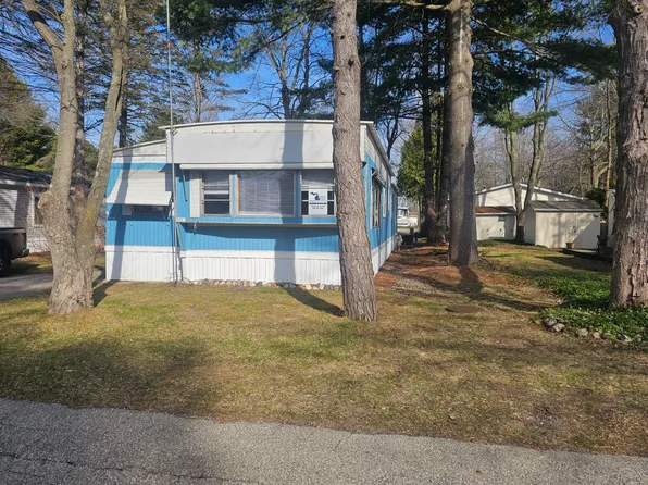 2727 Birch #22, Fennville, MI 49408