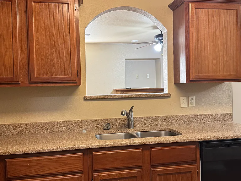 3465 W Chevaux Dr — Photo 6