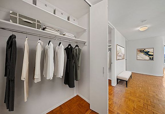 5th image of 525 E 72nd St APT 39I