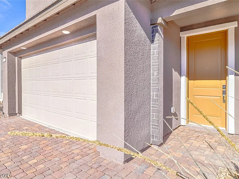 9220 Far Side Ave — Photo 4