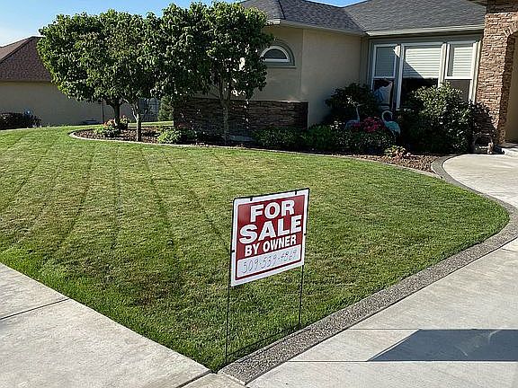 2nd image of 3353 River Valley Dr