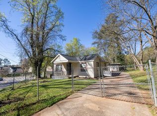 6124 S Gordon Rd, Mableton, GA 30168