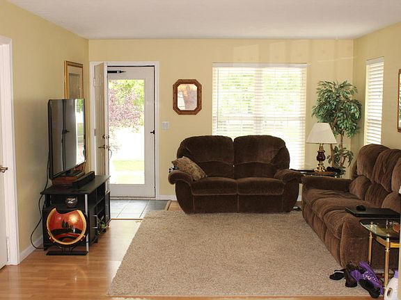 5th image of 250 W 28th St