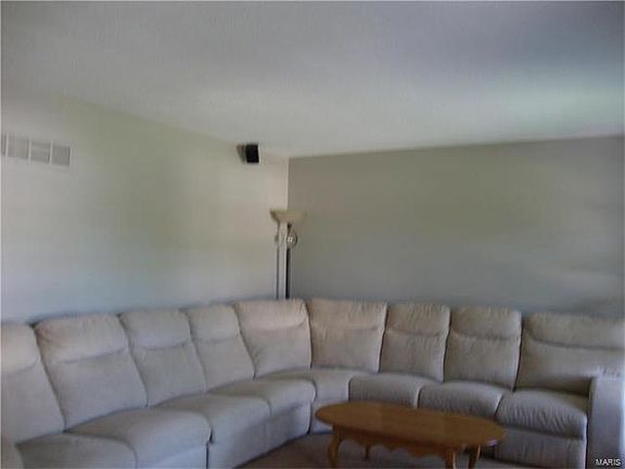 4th image of 924 Borri Dr