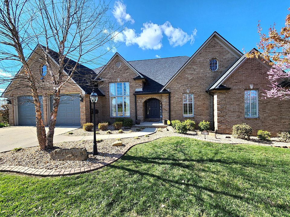 1st image of 417 Shady Brook Dr