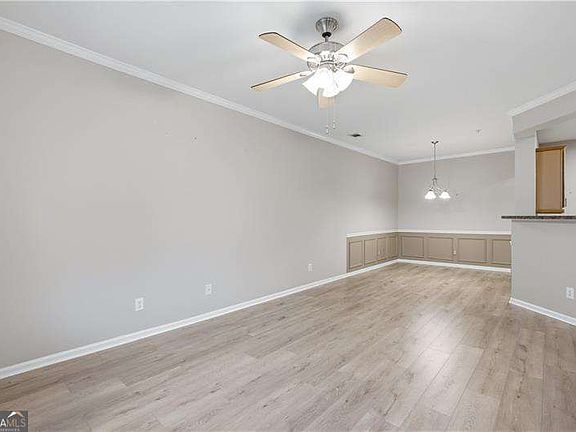 4th image of 535 Ridge View Xing