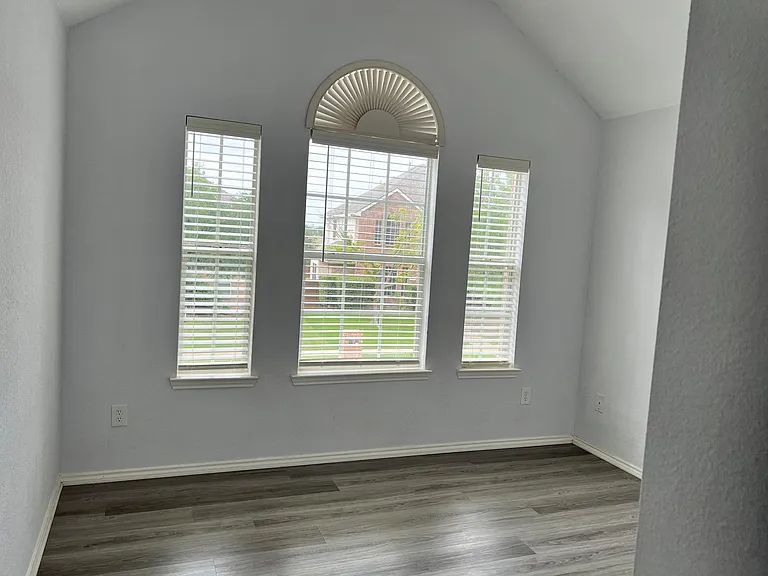 4312 Ridge Point Ln — Photo 2