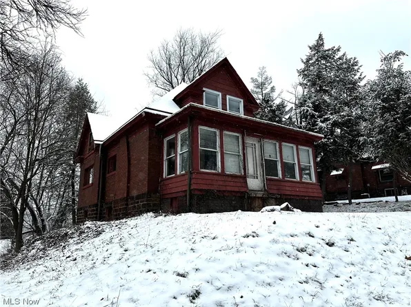 1711 Saint Clair Ave, East Liverpool, OH 43920