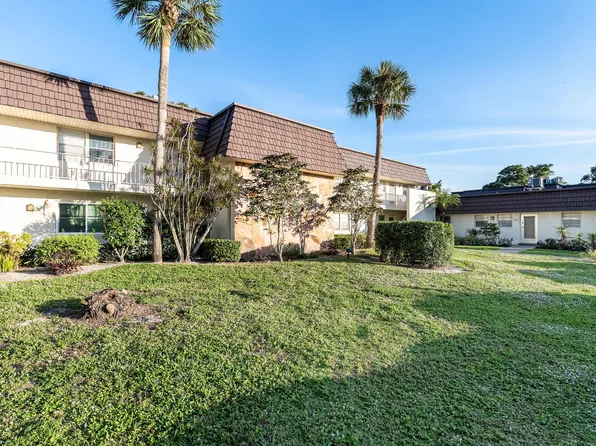 12002 Poinciana Boulevard #107, Royal Palm Beach, FL 33411