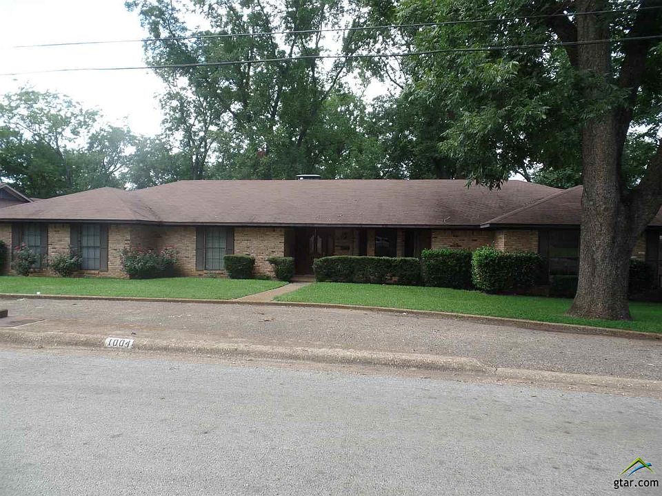 1st image of 1004 Deaton St