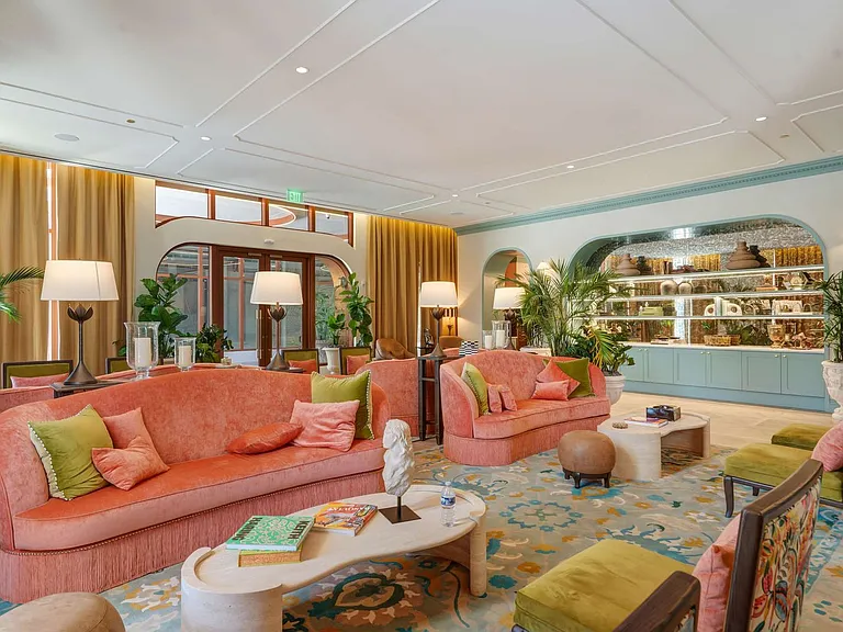 Building's Lounge
