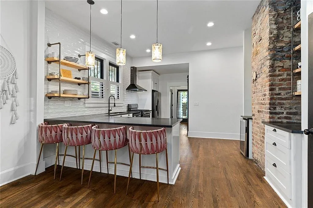 3 bed, 1848 sqft, $5,000 — Photo 3