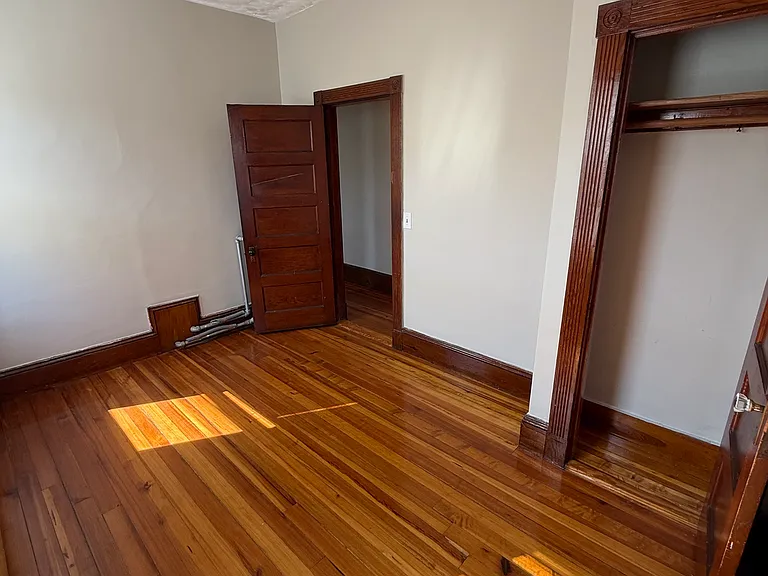 33 Newburg St #3 — Photo 12