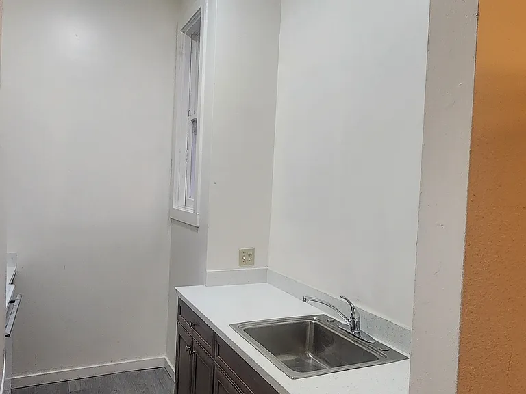 1985 Ellis St #8 — Photo 12