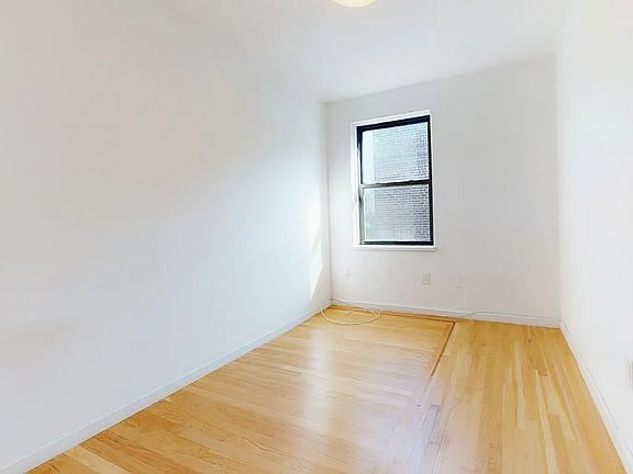 4th image of 200 Haven Ave APT 5D