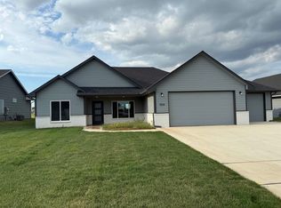 5534 W 42nd St S, Wichita, KS 67215