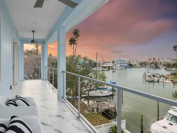 326 129th Ave E, Madeira Beach, FL 33708