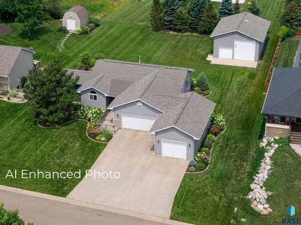 7816 W 42nd St, Sioux Falls, SD 57106