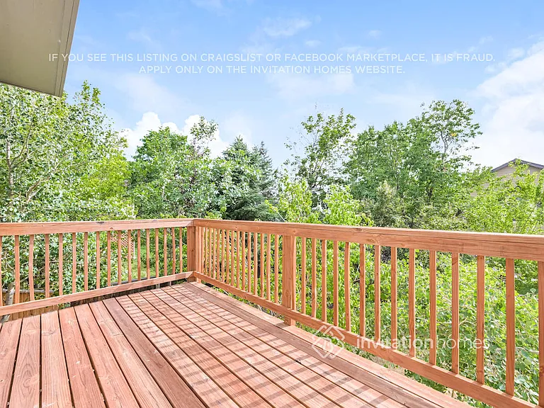 1572 Beacon Hill Dr — Photo 18