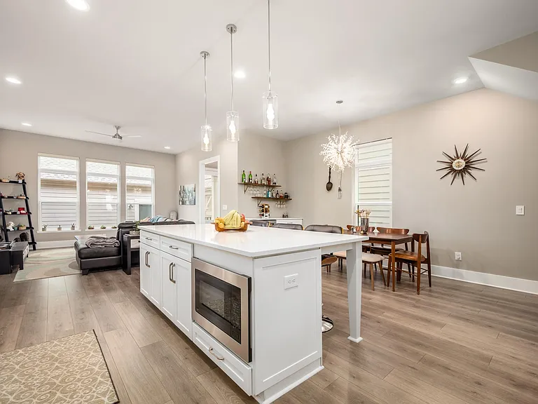 953 Pullman Pl — Photo 16