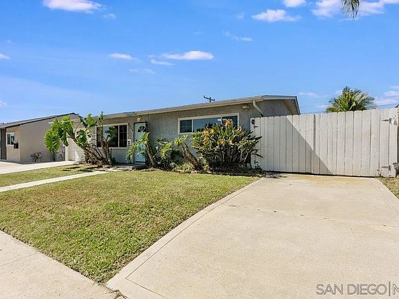 3rd image of 4416 Gila Ave
