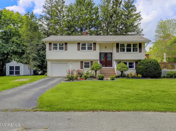 11 Honeysuckle Lane, Jackson, NJ 08527