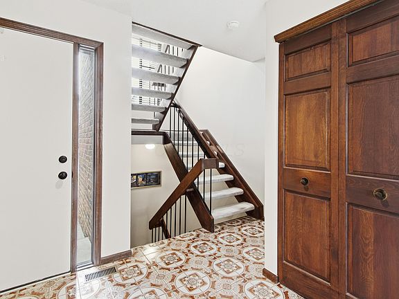 4th image of 115 Saint Andre St