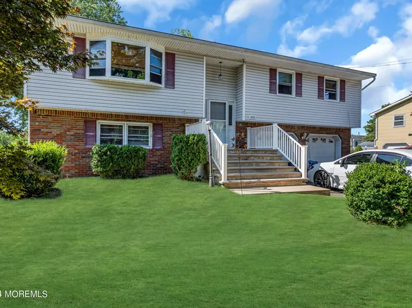 1028 Pacific Avenue, Beachwood, NJ 08722