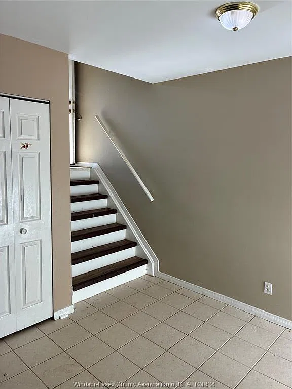 3 bed, $1,550 — Photo 2