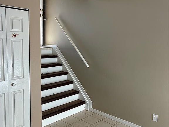 2nd image of 1234 High St #4
