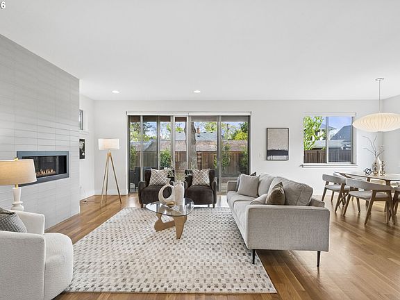 5th image of 1525 NE Rosa Parks Way