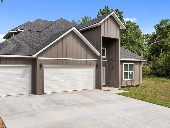 4th image of 41 S Cheshnut Dr