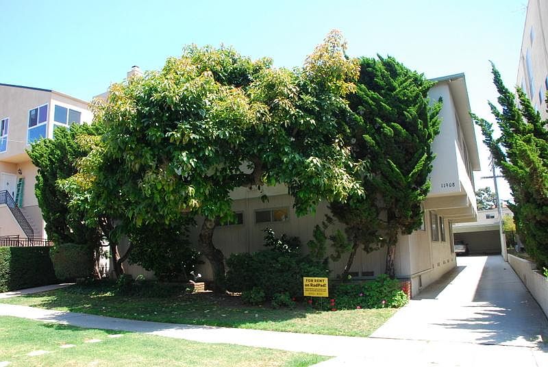 1st image of 11908 Kiowa Ave APT 3