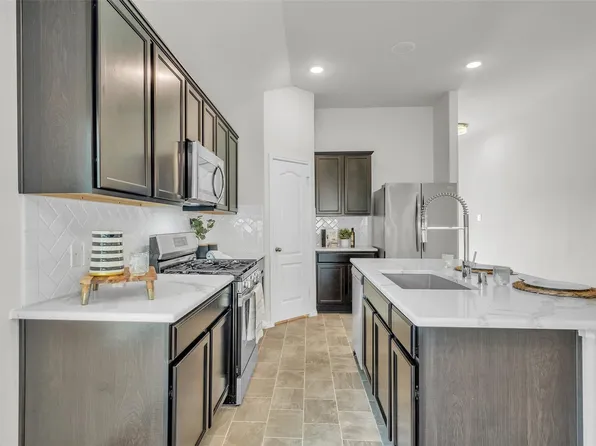 32303 Comet Darner Way, Fulshear, TX 77441