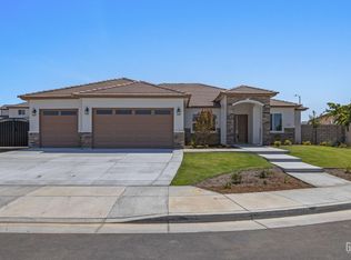 7508 Ruthburg Way, Bakersfield, CA 93314