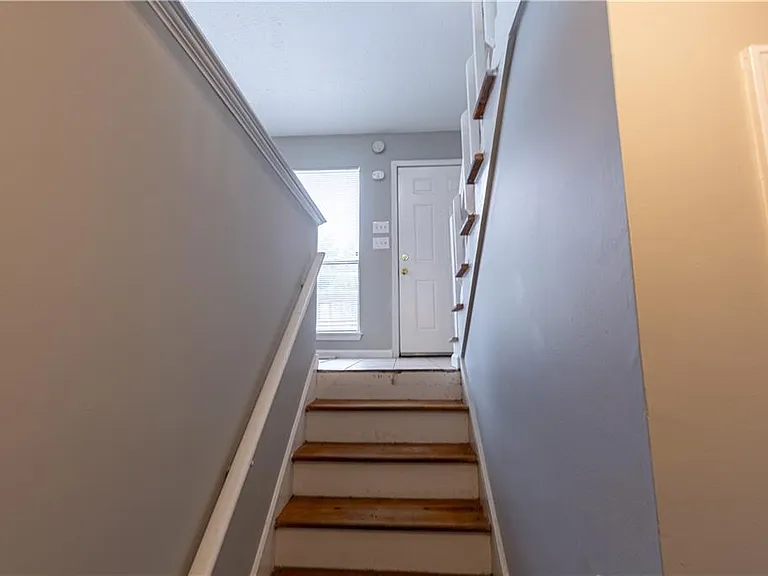 409 Arnold Rd — Photo 32