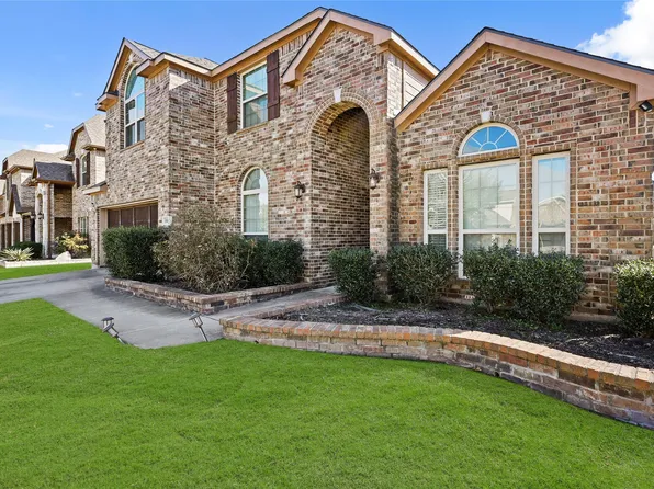 1010 Grover Ct, Cedar Hill, TX 75104