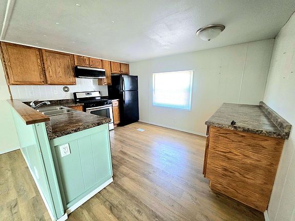 5th image of 117 Sid St