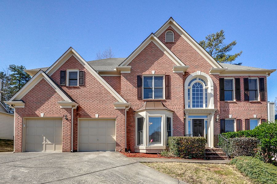 1st image of 110 Creekside Park Dr