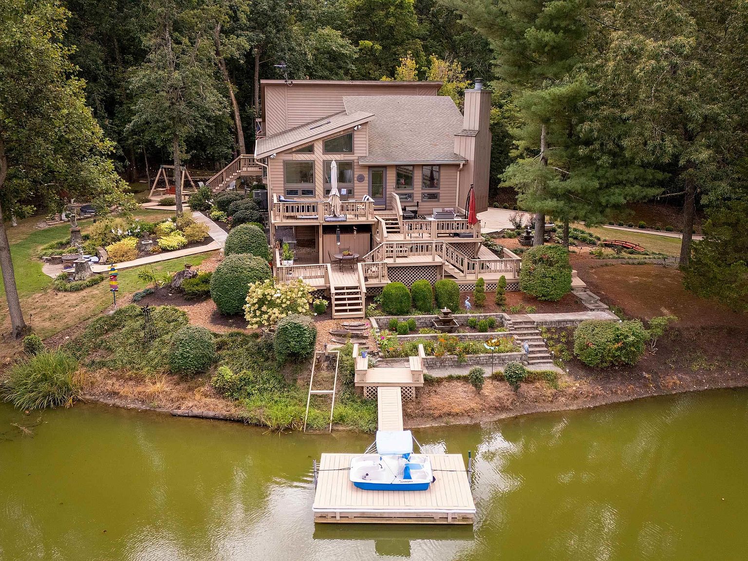 173 Lake Indian Hills Cir, Carbondale, IL 62902 | MLS #EB459456