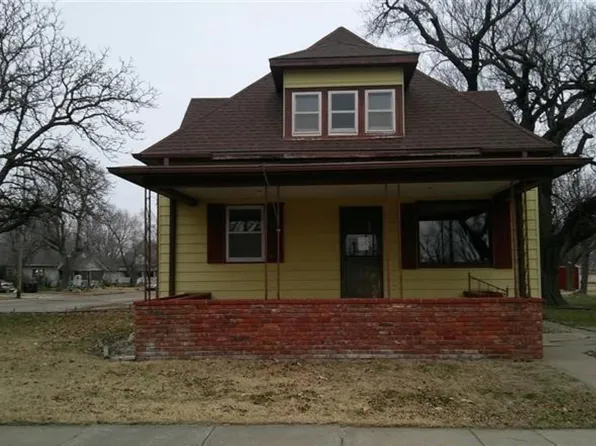 411 N Main St, Canton, KS 67428
