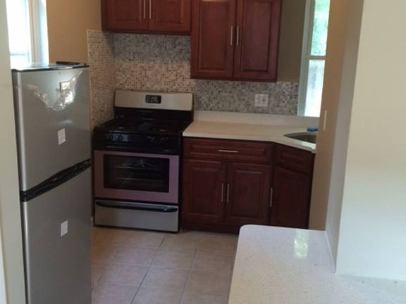 2nd image of 3 Green St