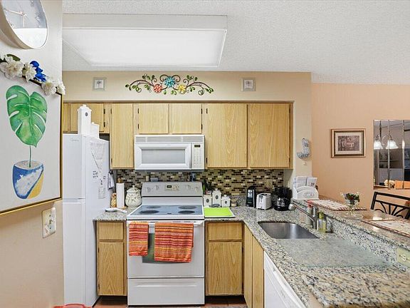 4th image of 2220 N Cypress Bend Drive #410