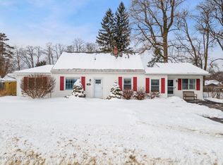 1008 Roberta Rd, Schenectady, NY 12303